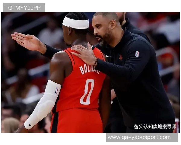 火箭与爵士激战最后3分钟罚球22次耗时22分钟引发球迷热议